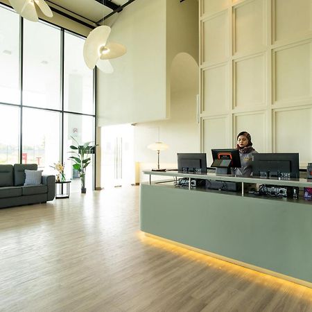 Amber Cove Premier Suites Melaka Buitenkant foto