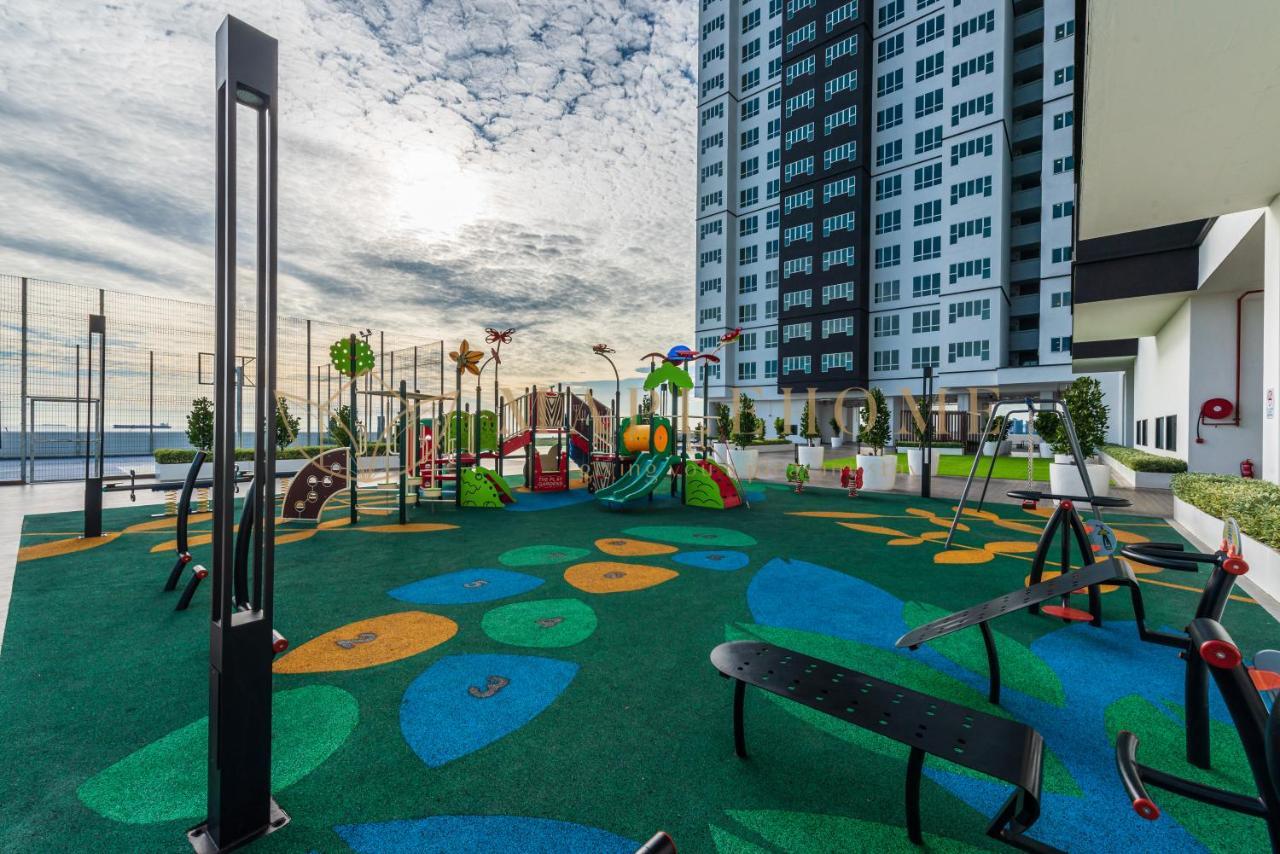 Amber Cove Premier Suites Melaka Buitenkant foto